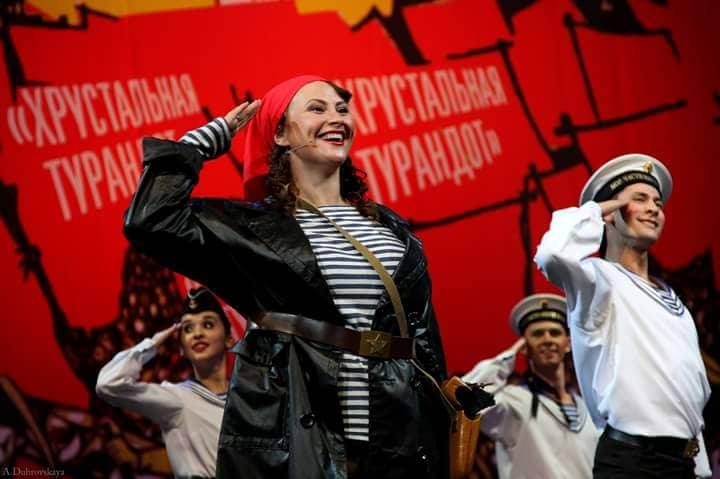 Марина ДРОВОСЕКОВА проведет церемонию вручения «Хрустальной Турандот» - фотография