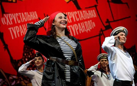 Марина ДРОВОСЕКОВА проведет церемонию вручения «Хрустальной Турандот» - изображение анонса